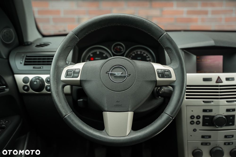 Opel Astra 1.7 CDTI Essentia - 30
