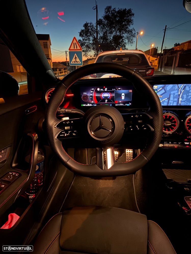 Mercedes-Benz A 250 e 8G-DCT AMG Line Advanced Plus - 20