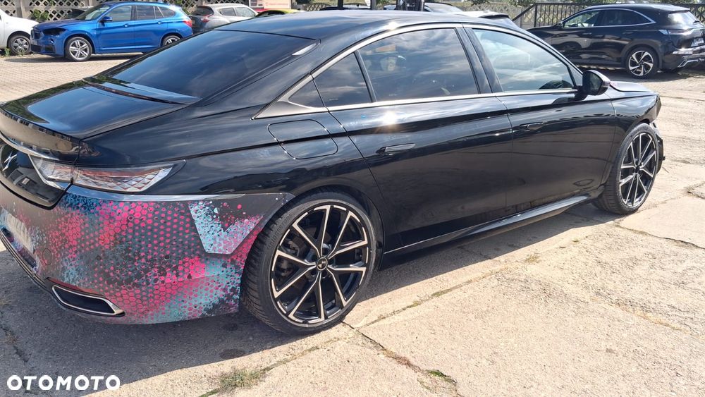 DS Automobiles DS 9 - 18