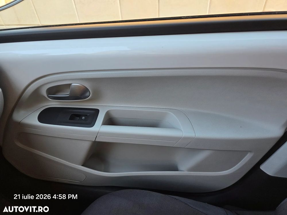 Volkswagen up! - 21
