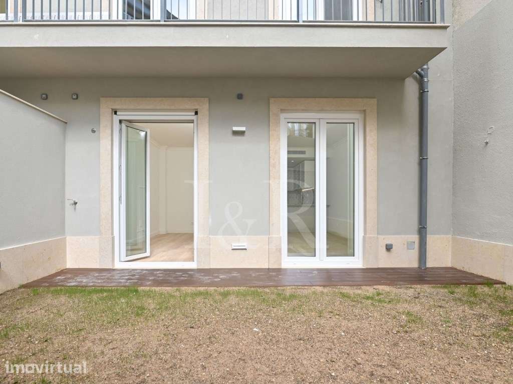 Apartamento T1 com pátio exterior junto ao Marquês Pombal, Lisboa - Grande imagem: 2/39