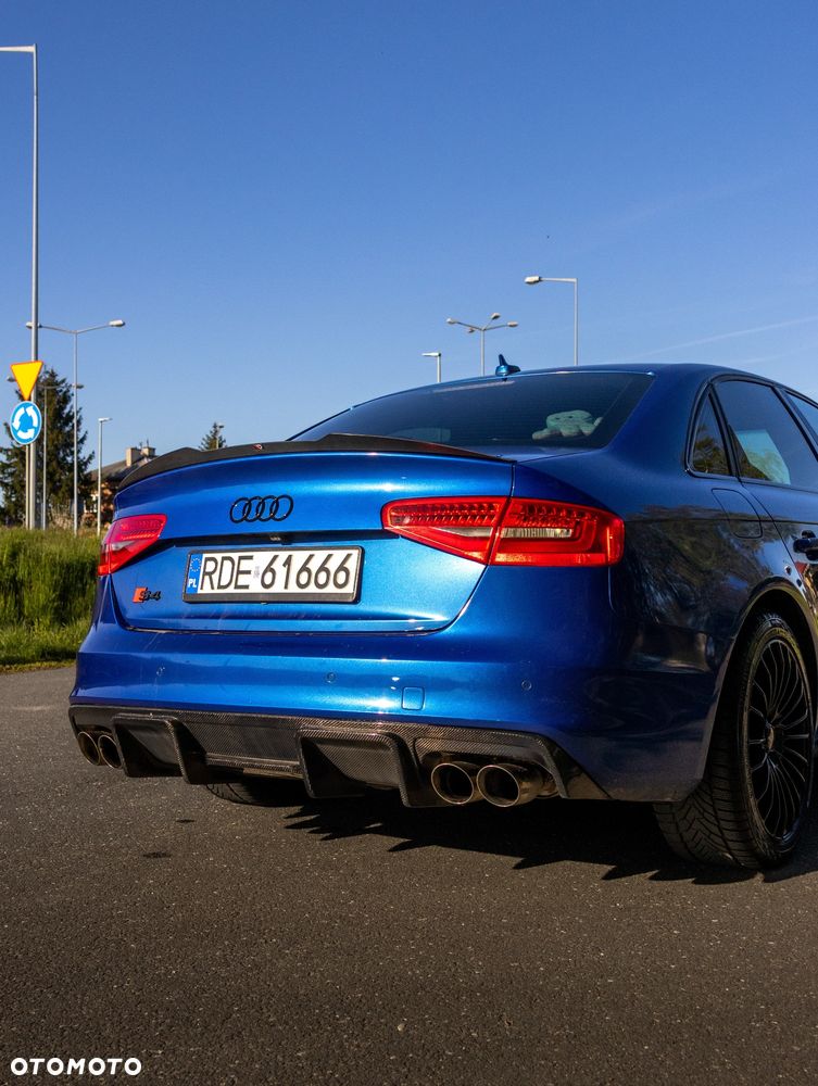 Audi S4 Limousine - 15