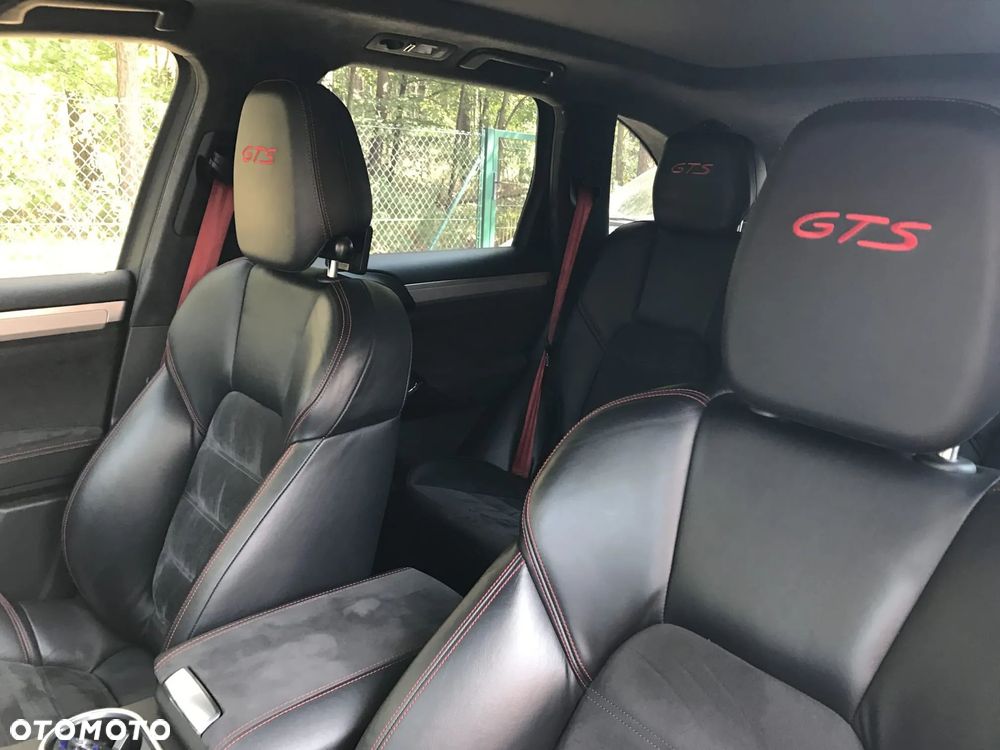 Porsche Cayenne - 3