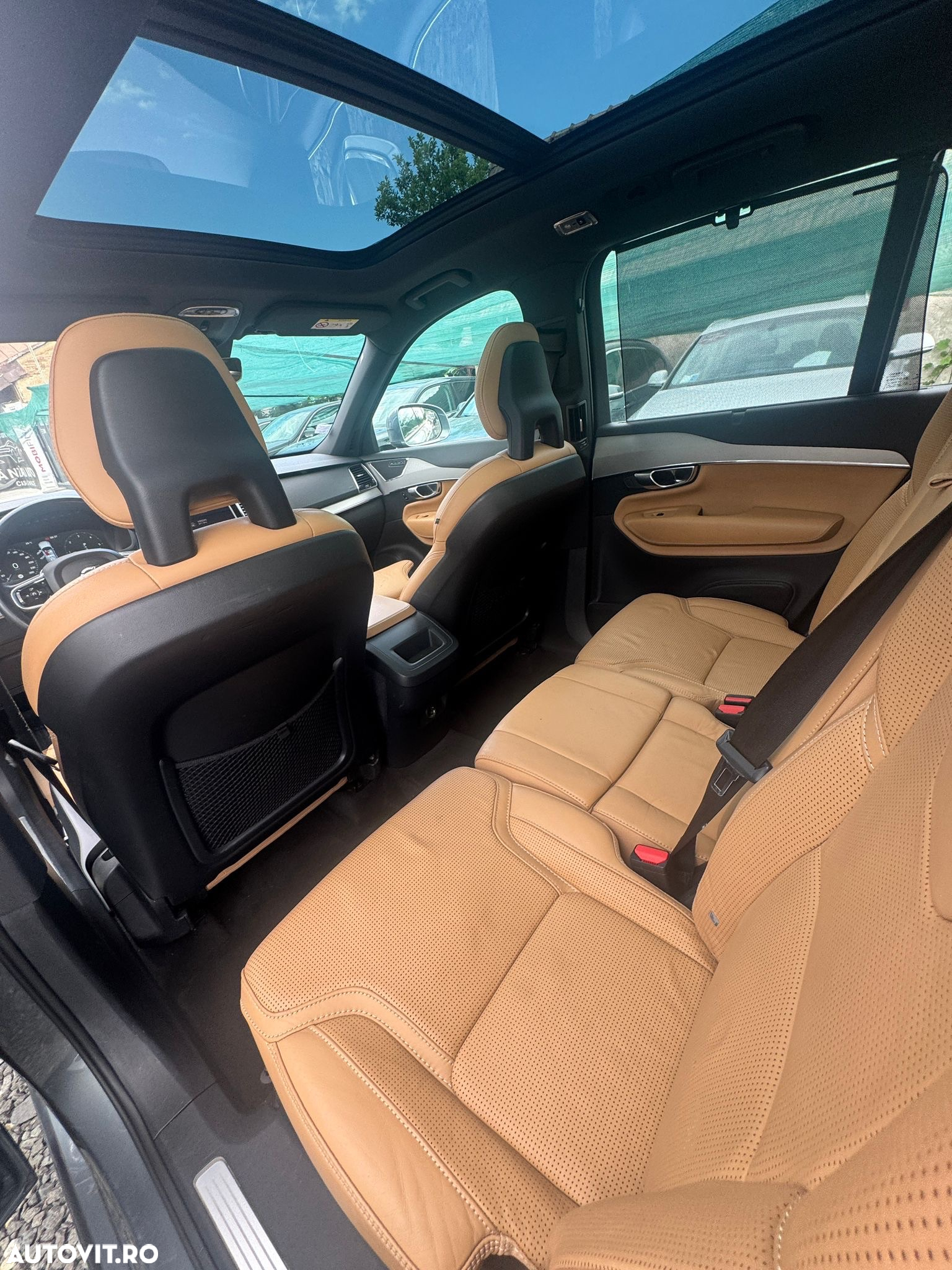 Volvo XC 90 - 8