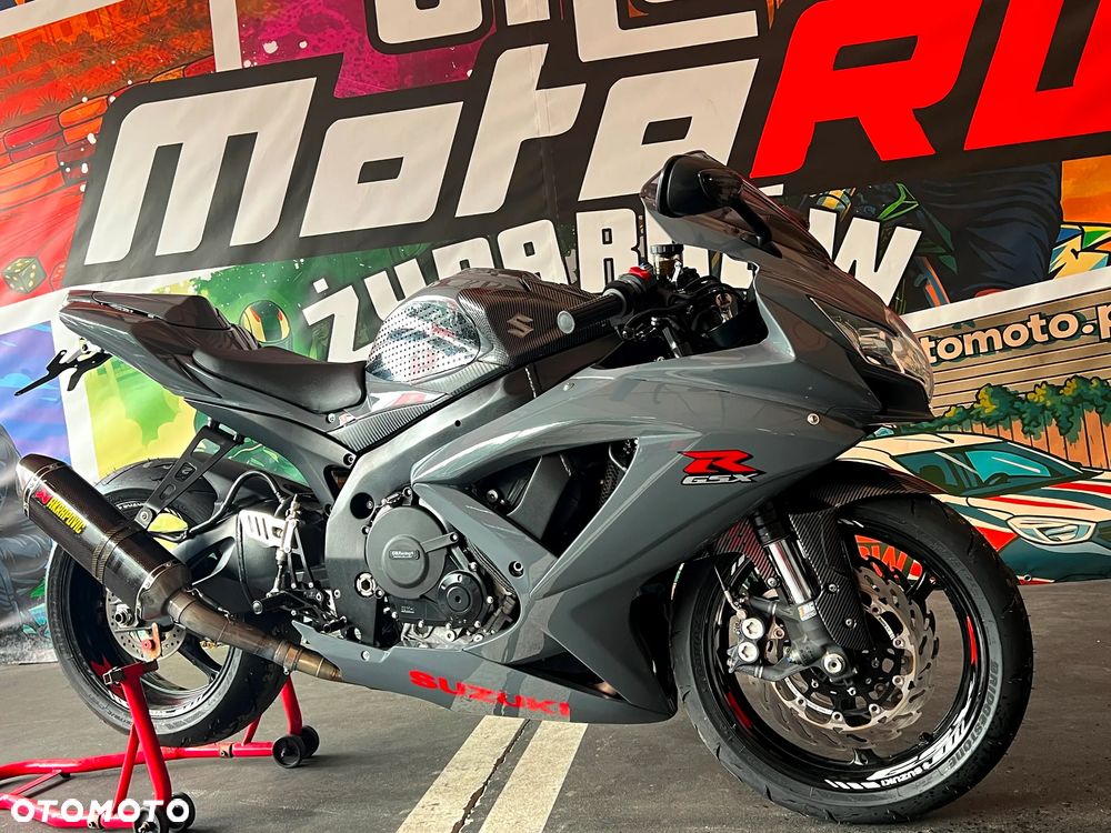 Suzuki GSX-R - 17