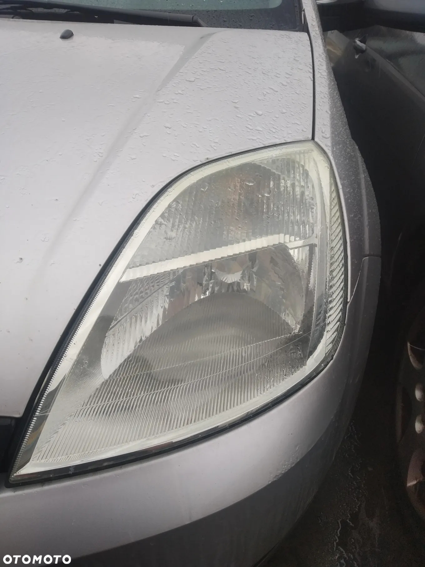 FORD FIESTA MK5 02-05 1.3 8V - MASKA PRZÓD 62 - 6