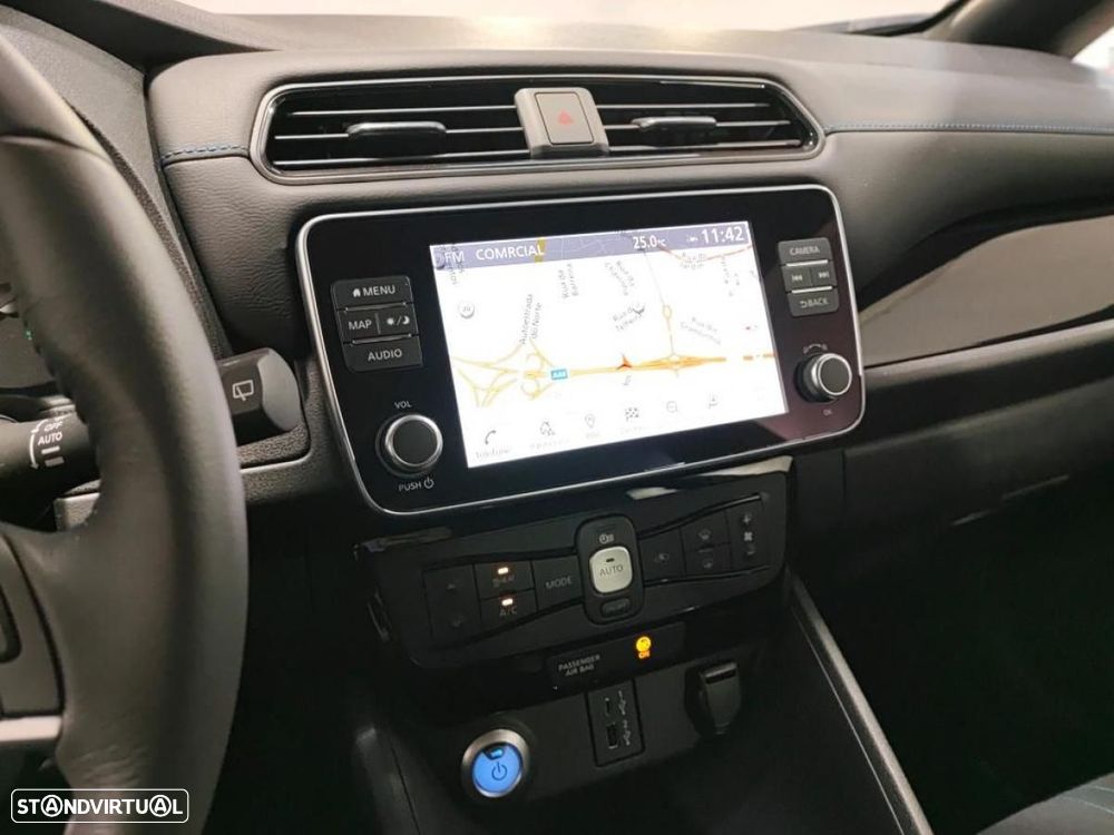 Nissan Leaf N-Connecta - 6