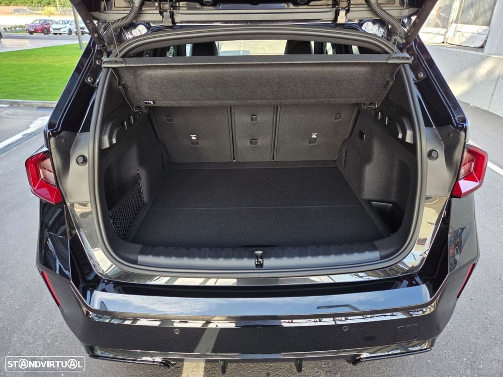 BMW ix1 eDrive20 Pack Desportivo M Pro - 9