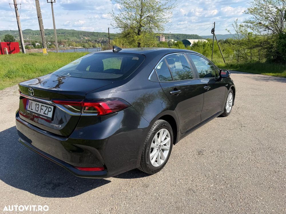 Toyota Corolla 1.8 HSD Business - 4
