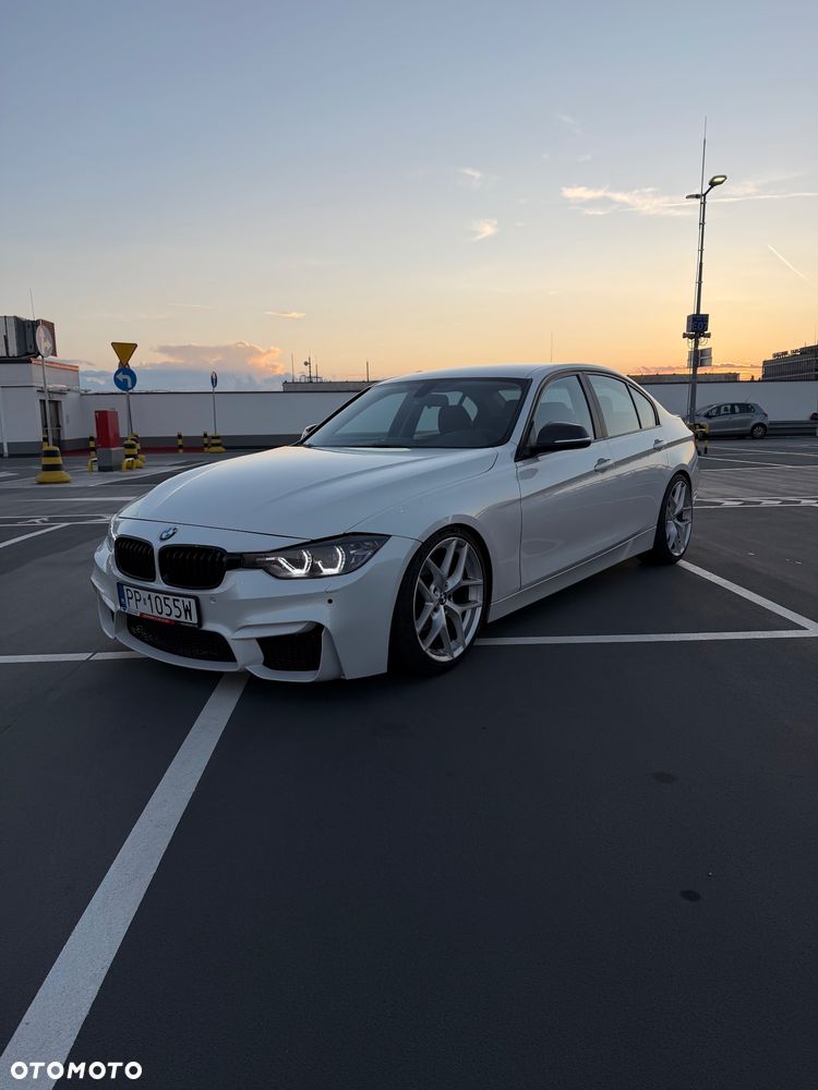 BMW Seria 3 320i - 2