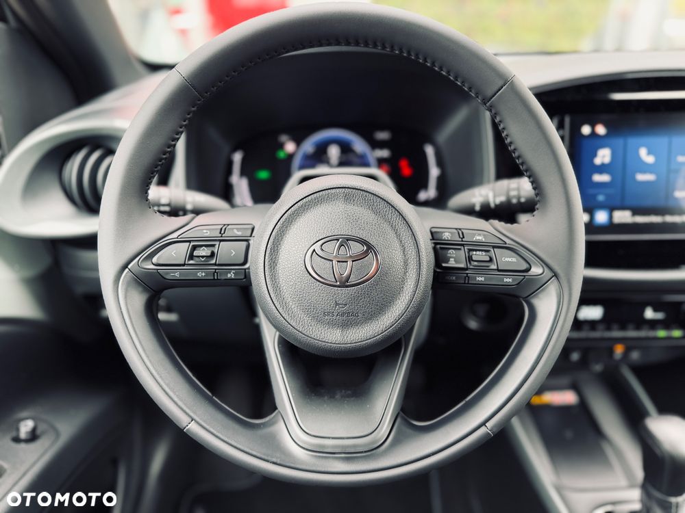 Toyota Aygo X Hybrid 1.5 Style e-CVT - 16