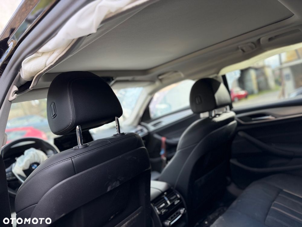 BMW Seria 5 520d xDrive Touring - 13