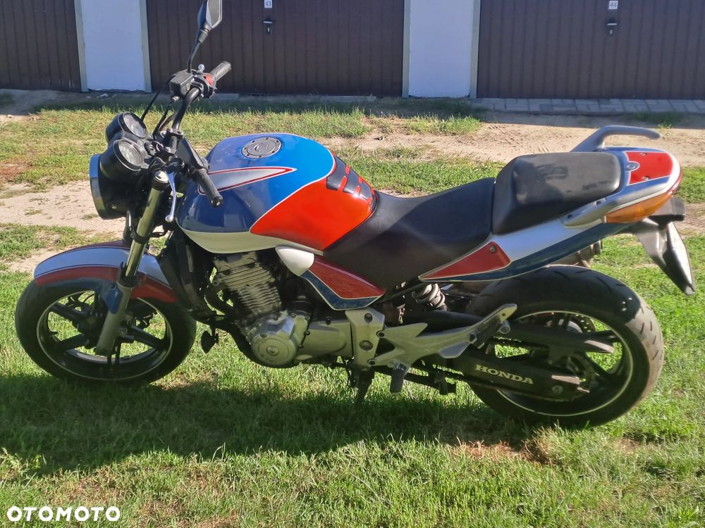 Honda CBF - 1