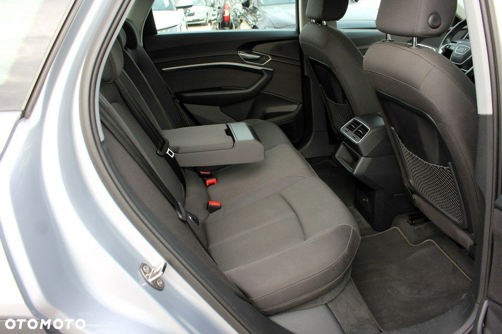 Audi e-tron 50 Quattro - 12