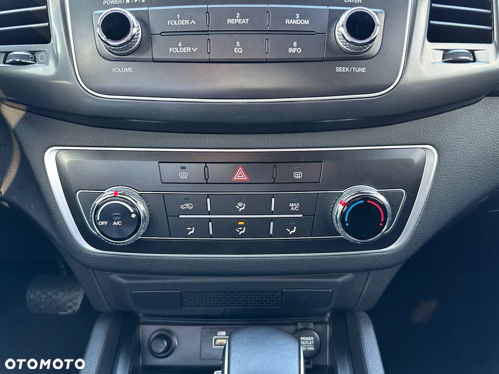 SsangYong/KGM Musso 4WD Autm Crystal - 26