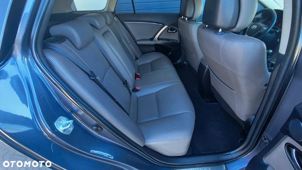 Toyota Avensis 2.0 D-4D Executive - 9