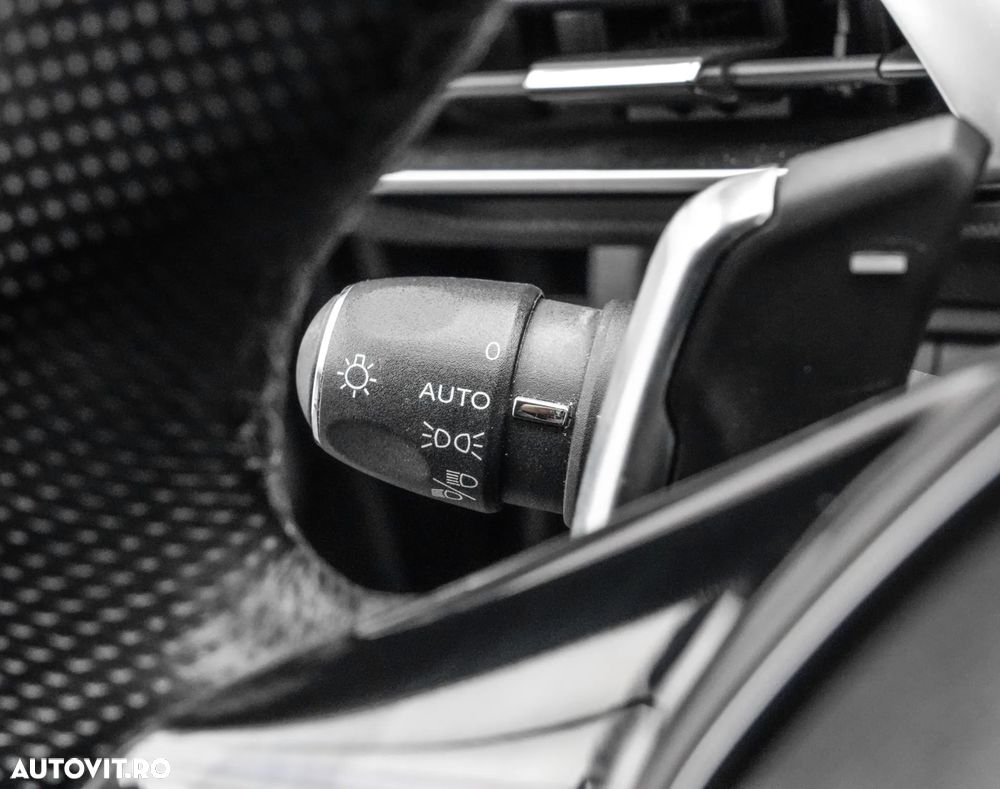 Peugeot 3008 2.0 BlueHDI S&S EAT8 GT - 30