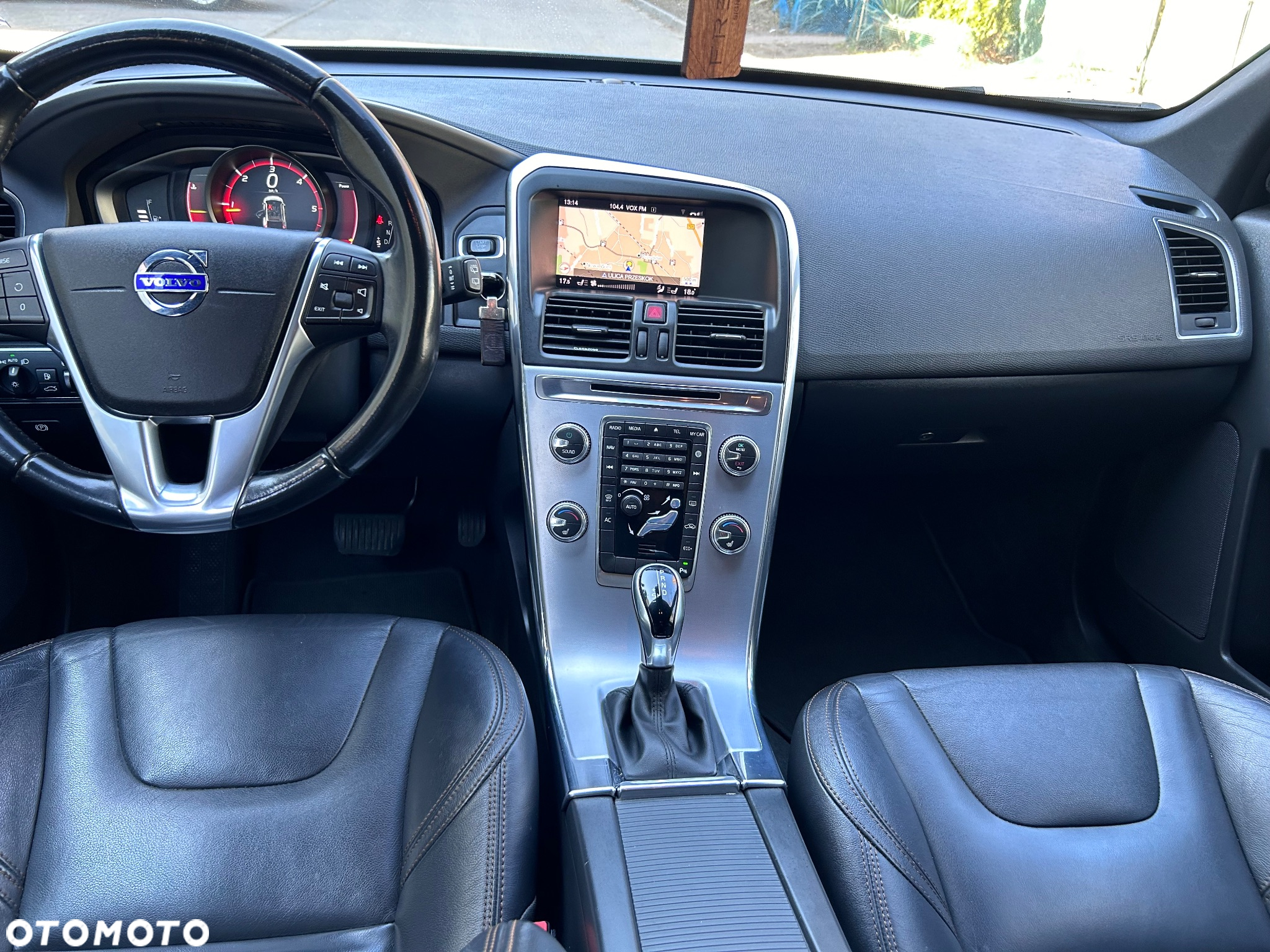 Volvo XC 60 D3 Drive-E Momentum - 9