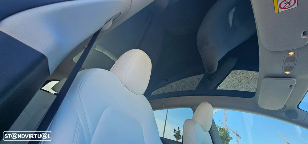 Tesla Model Y Long Range Tração Integral - 17