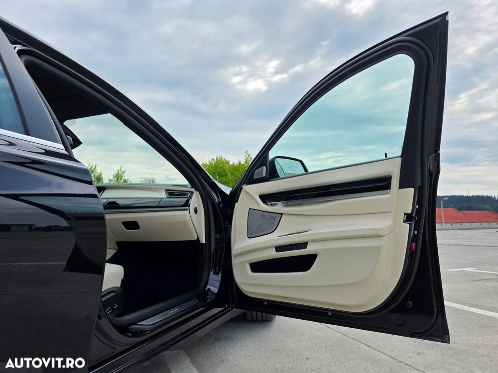 BMW Seria 7 730d - 25