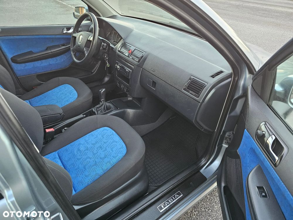Skoda Fabia - 14