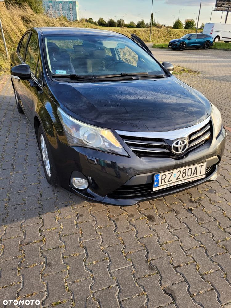 Toyota Avensis 2.0 D-4D Premium - 1
