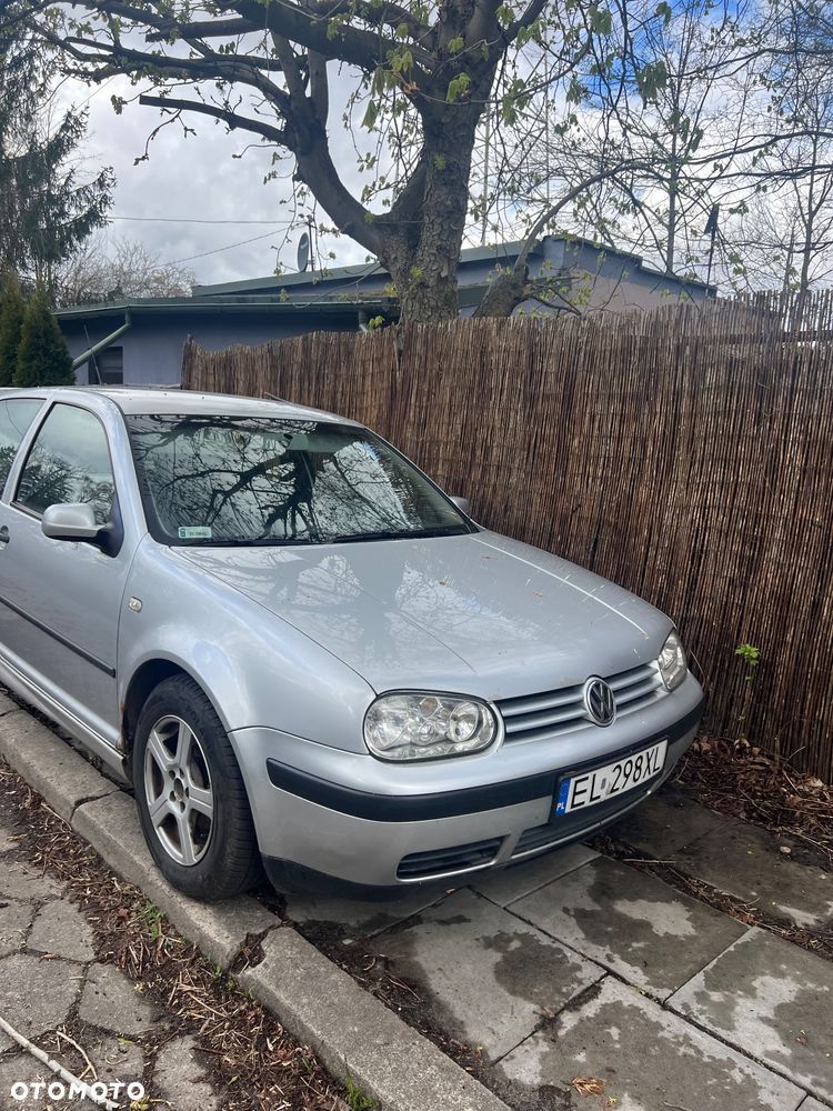 Volkswagen Golf 1.6 Basis - 3