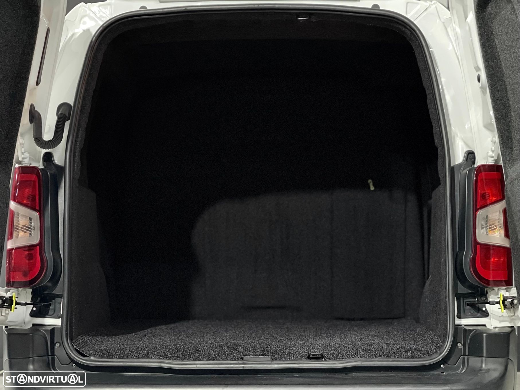 Peugeot Partner 1.5 BlueHDi Pro Standard - 11