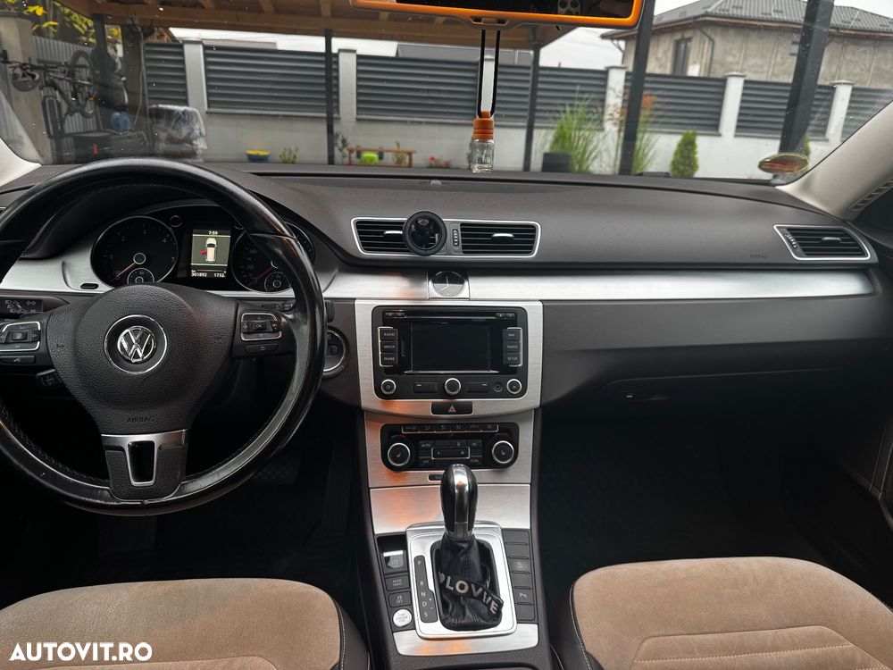Volkswagen Passat - 5