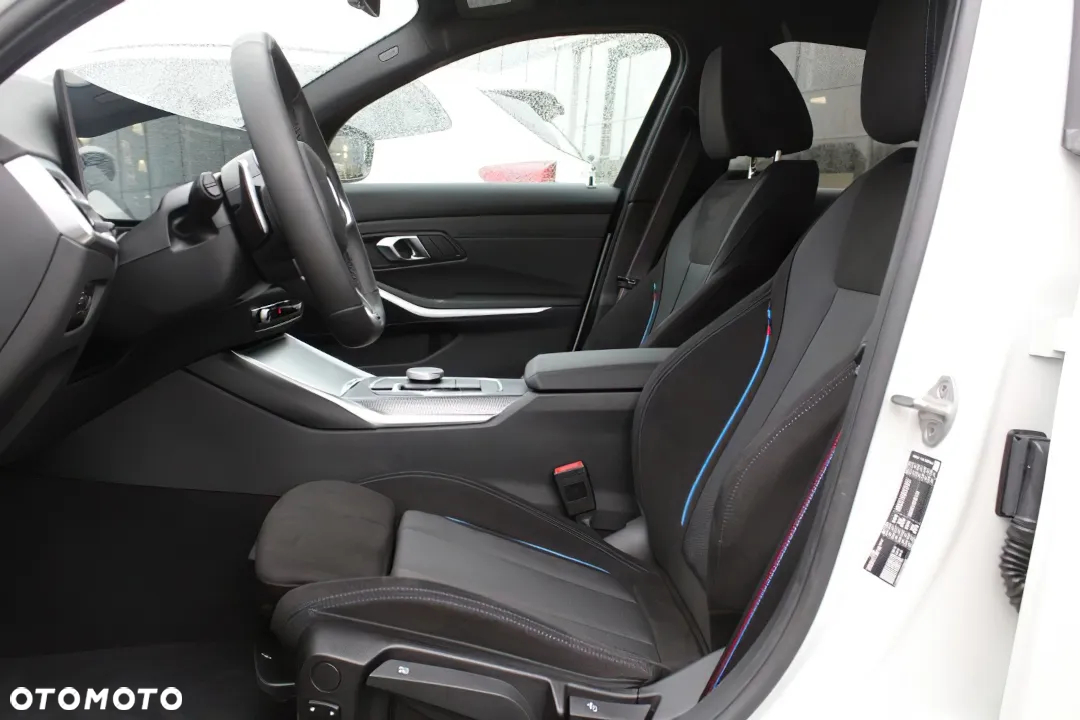 BMW Seria 3 318i M Sport - 7