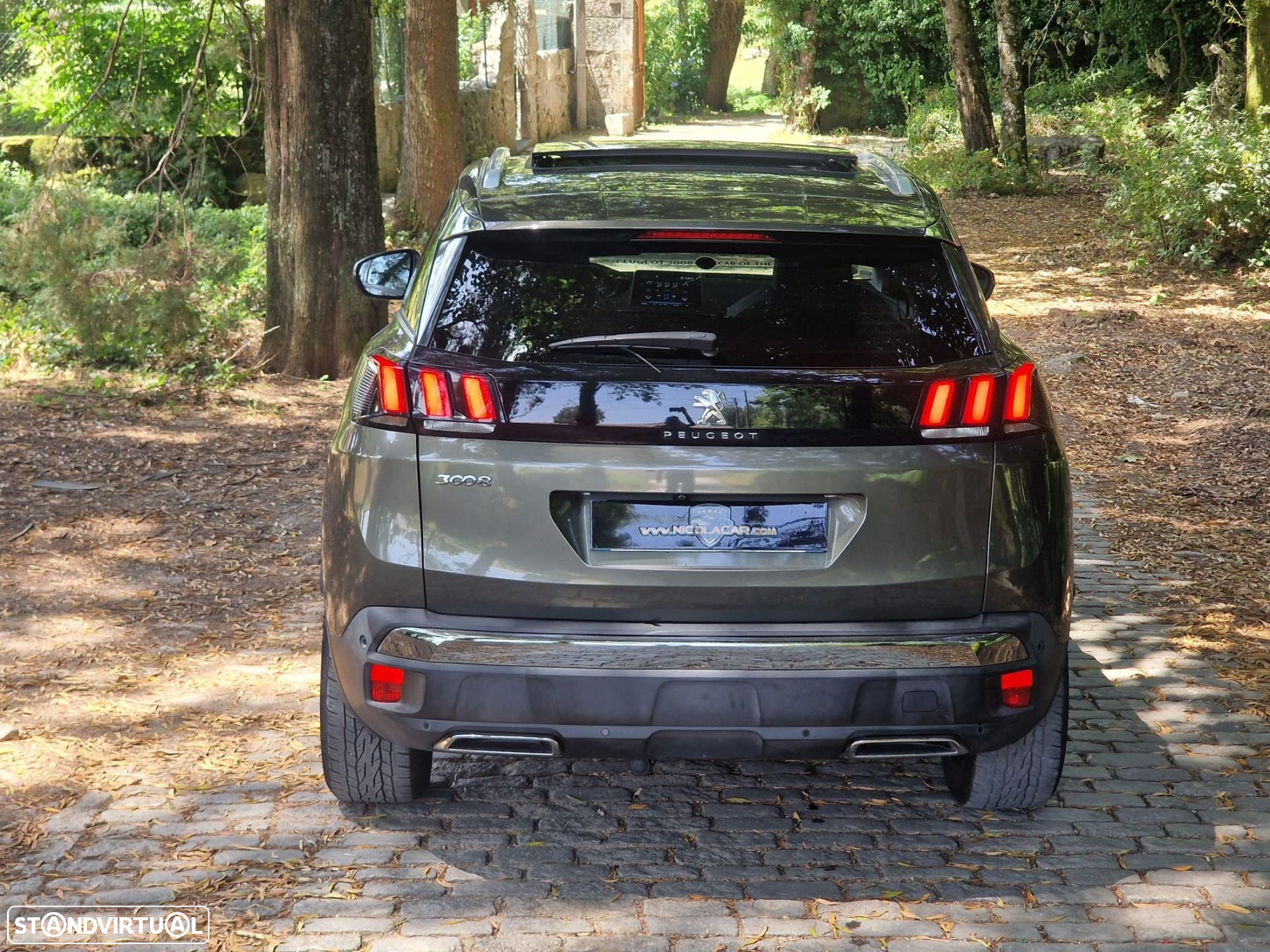 Peugeot 3008 1.2 PureTech GT Line Grip Control EAT6 - 30