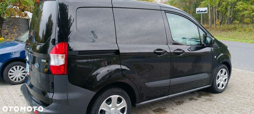 Ford Transit Courier - 6
