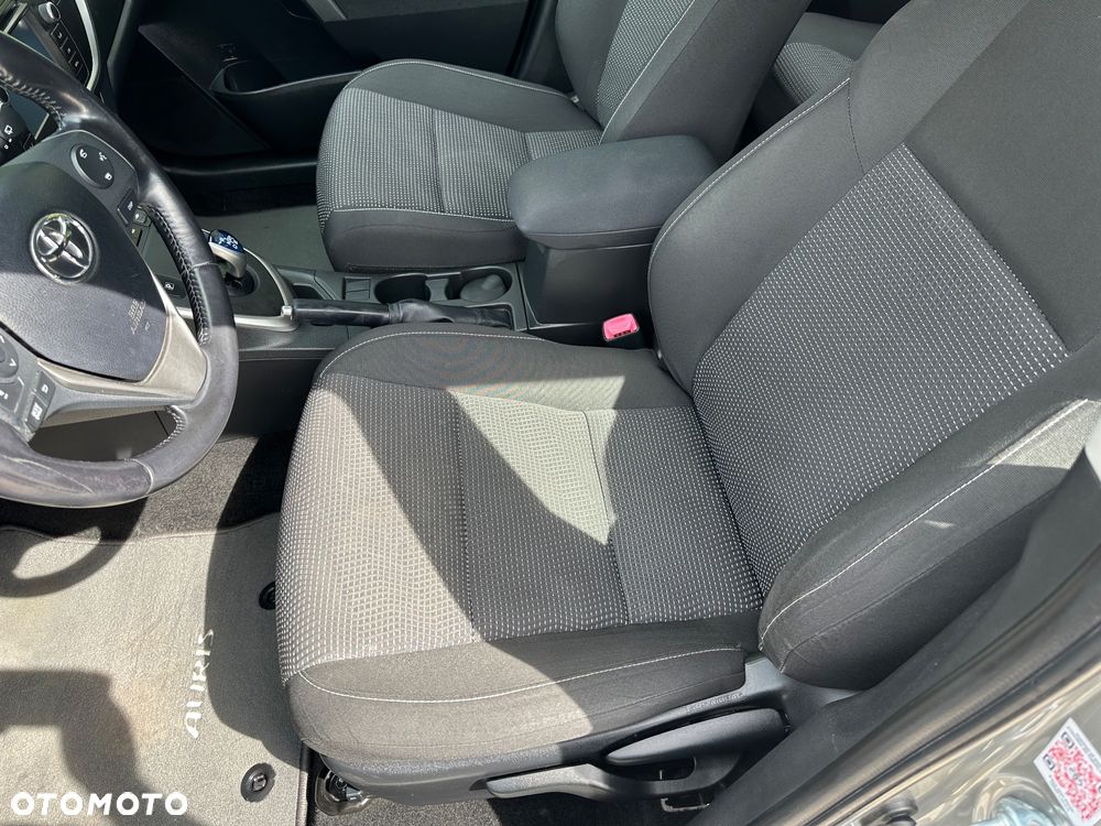 Toyota Auris - 15
