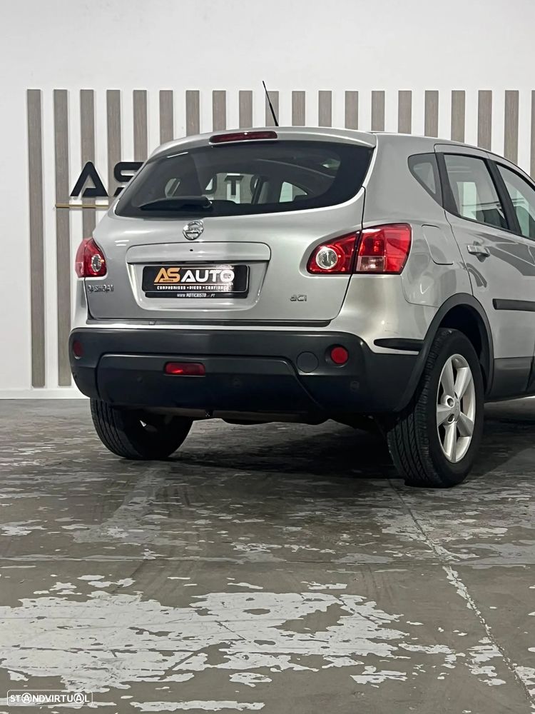 Nissan Qashqai 2.0 dCi Acenta AT FPD - 11