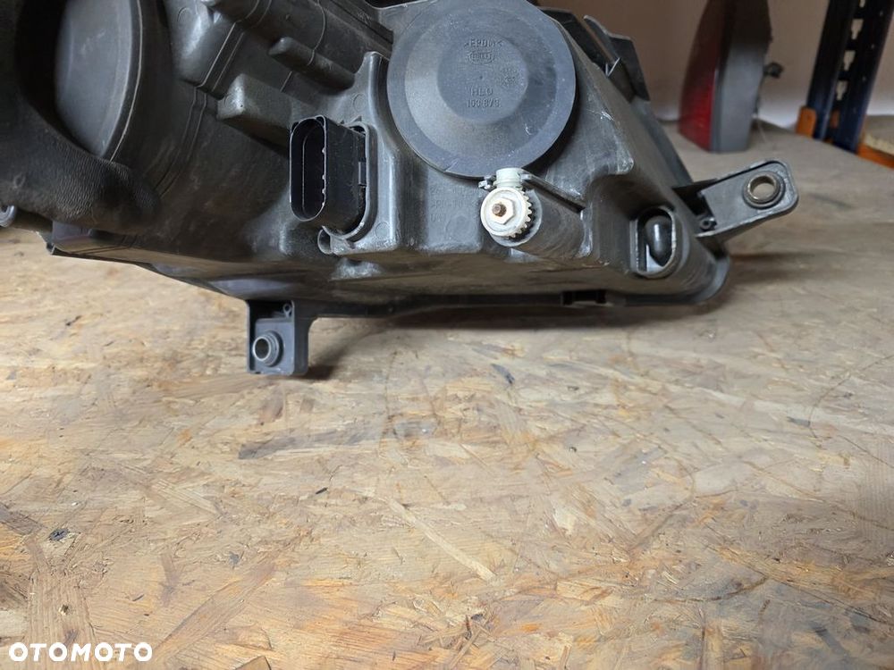 VOLKSWAGEN PASSAT B6 LAMPA PRZEDNIA LEWA ANGLIK 3C0941005 - 9