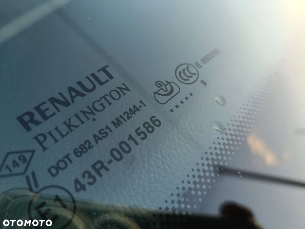 Renault Megane TCe 140 GPF LIMITED - 21