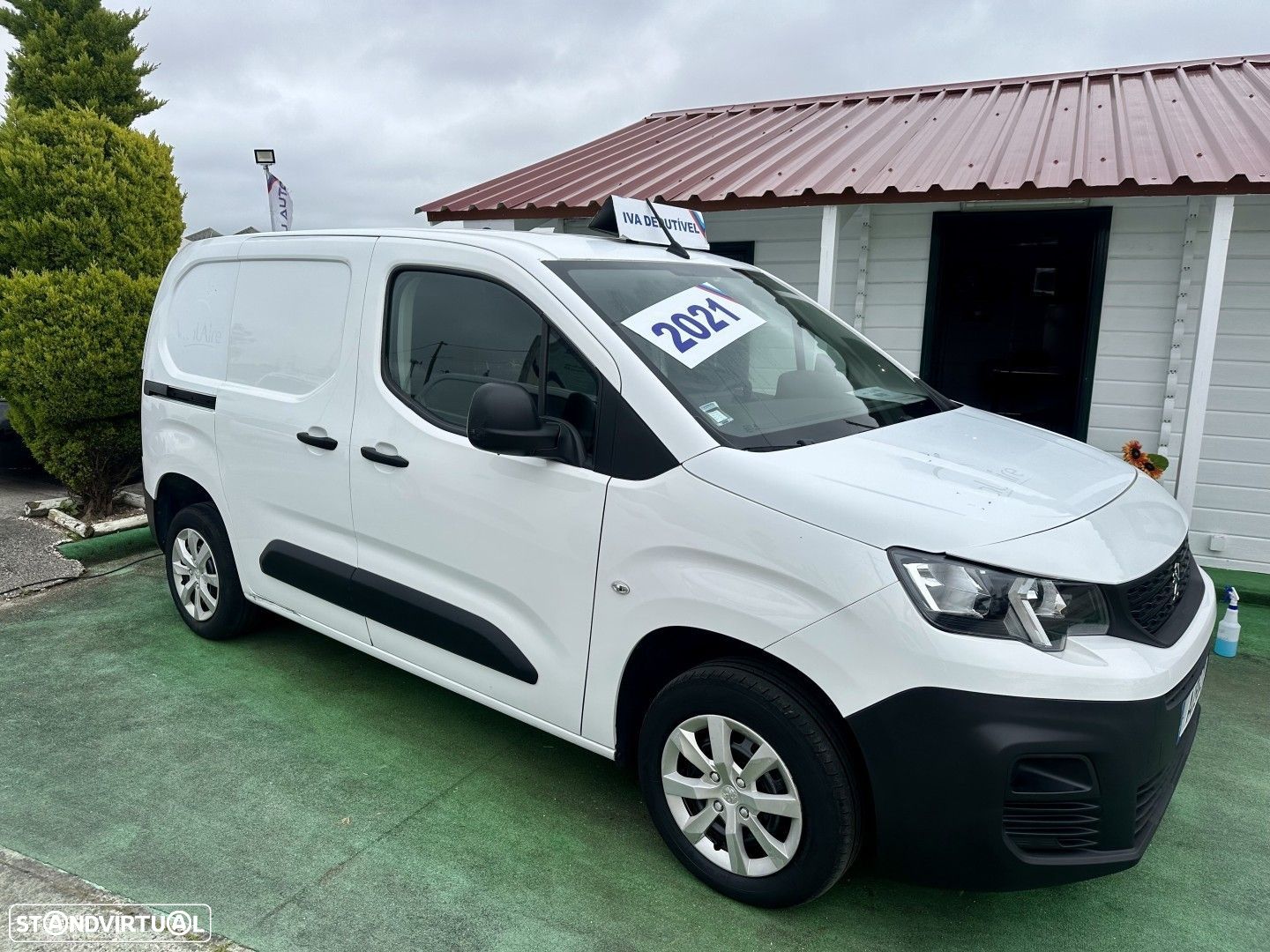 Peugeot Partner 1.5 BlueHDi Premium Standard Plus - 1