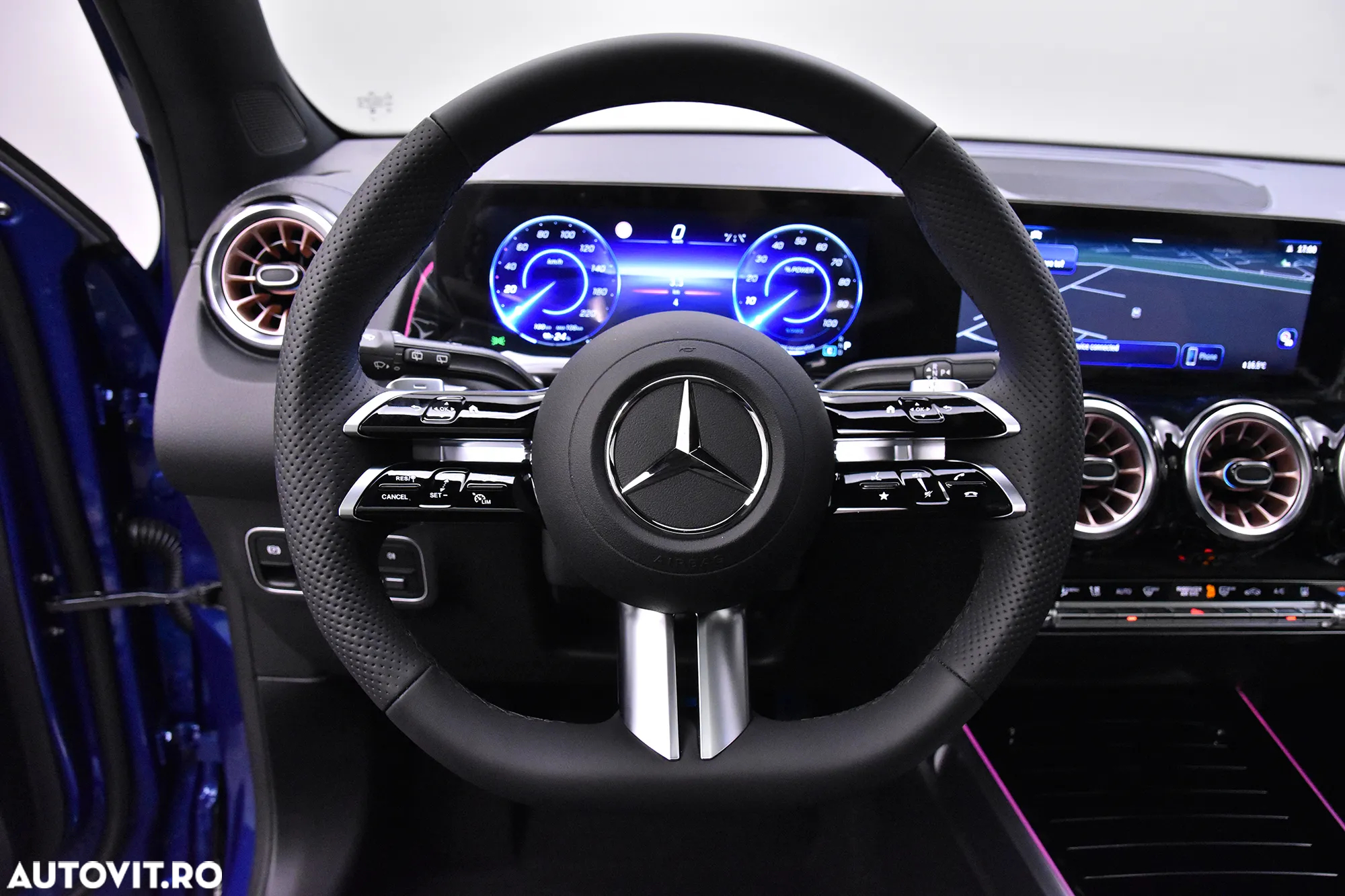 Mercedes-Benz EQB 300 4MATIC - 22