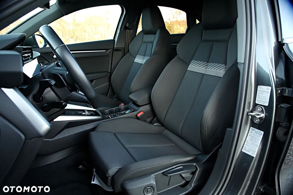 Audi A3 Limousine 35 TFSI Sport S tronic - 17