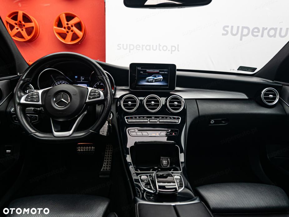 Mercedes-Benz Klasa C 300 9G-TRONIC - 12