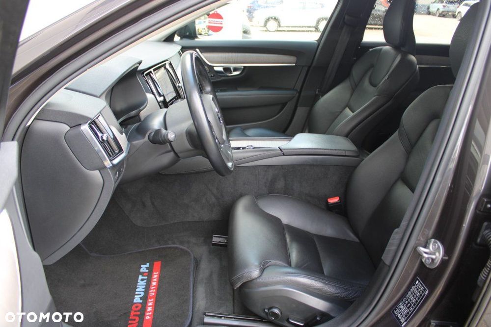 Volvo V90 Cross Country - 39