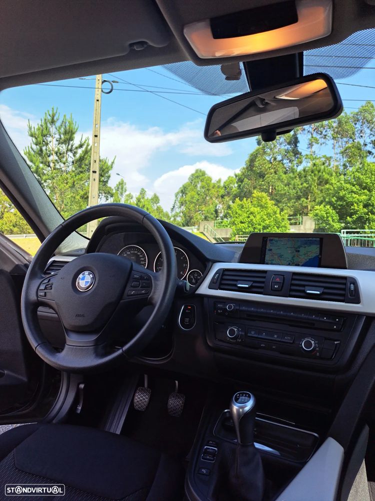 BMW 320 d - 25