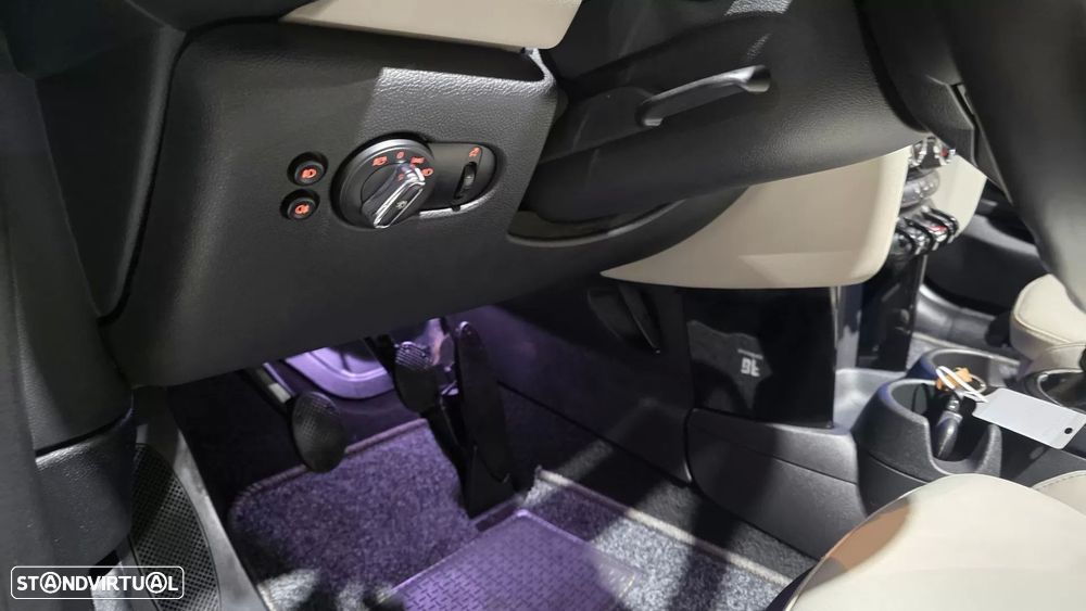 MINI Cabrio Cooper D - 24