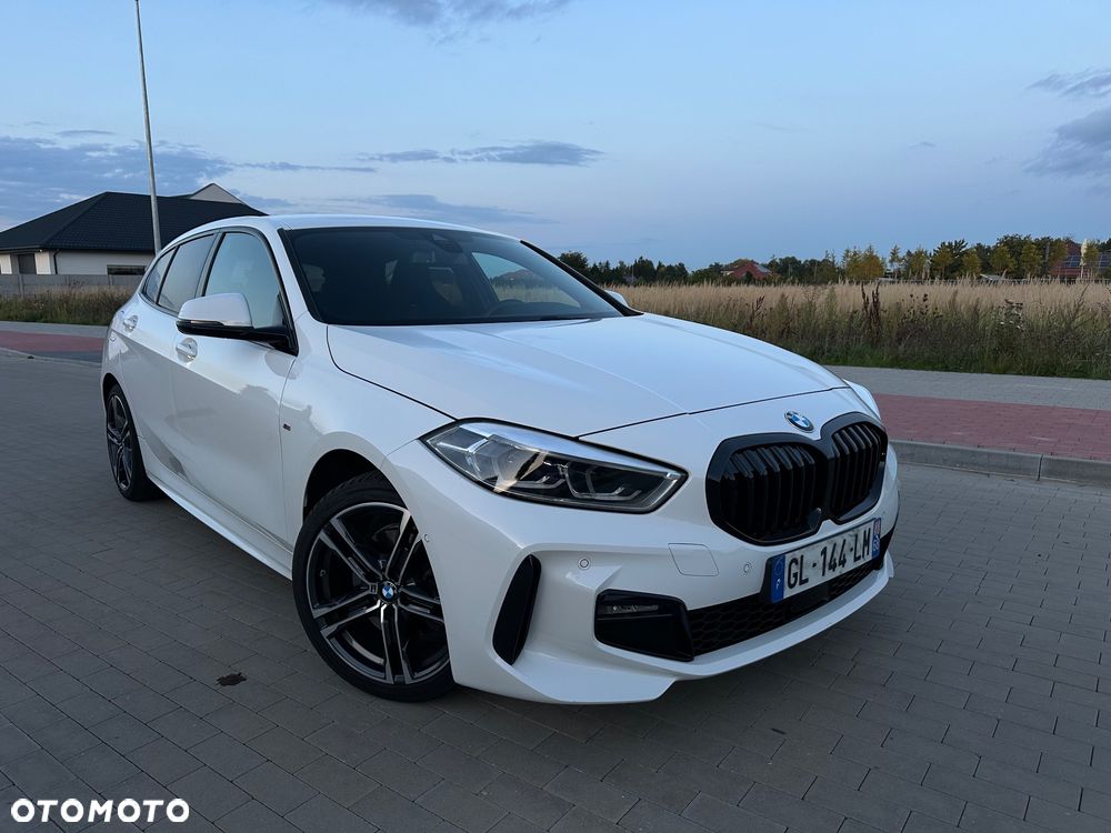 BMW Seria 1 2022 photo 3
