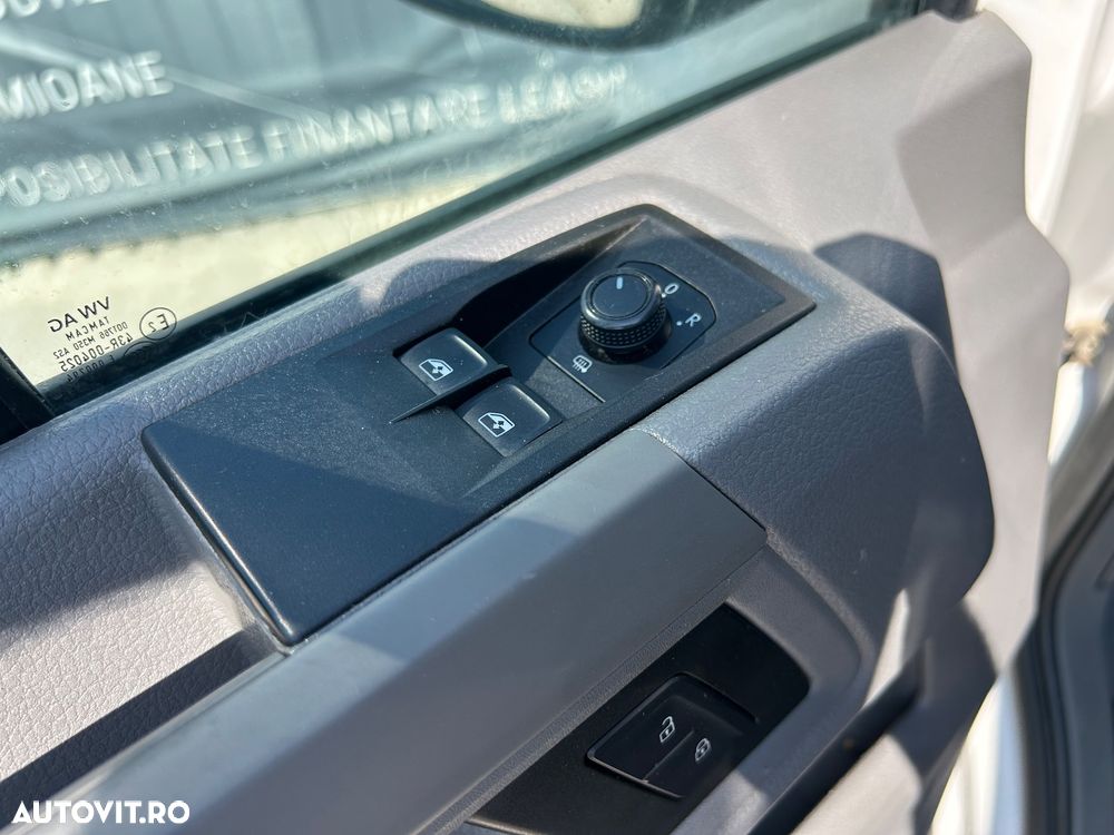 Volkswagen Crafter DOKA 7 LOCURI - 30