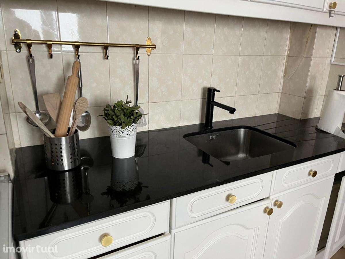 Apartamento com 3 quartos - localizado em Lisbon - Grande imagem: 3/11