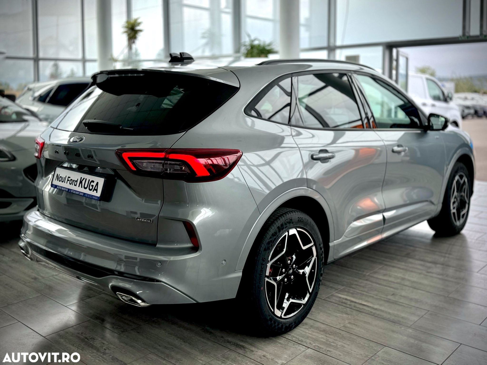 Ford Kuga 2.5 Duratec FWD PHEV ST-Line X - 6