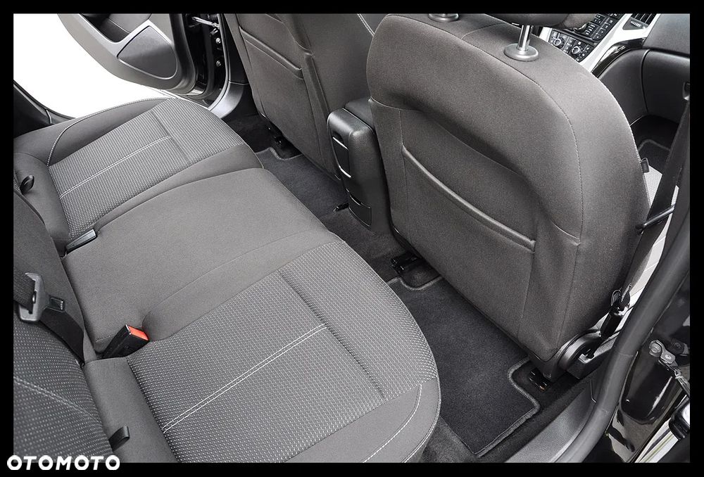 Opel Astra 1.4 Turbo Innovation - 26