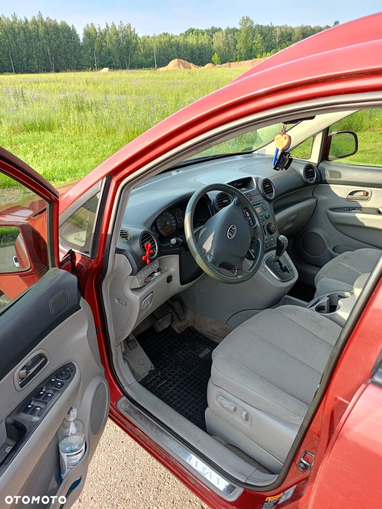 Kia Carens 2.0 EX - 8
