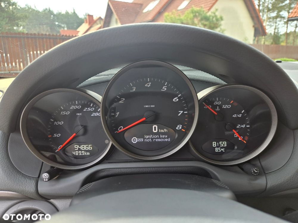 Porsche Boxster - 11